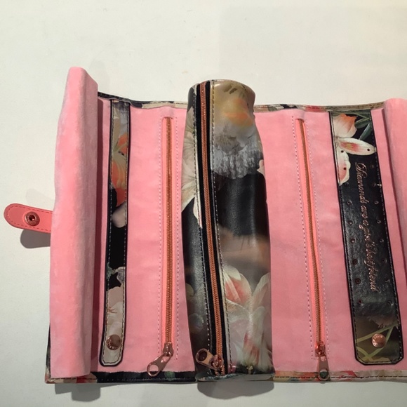 Ted Baker Jewelry Pouch - Picture 3 of 4